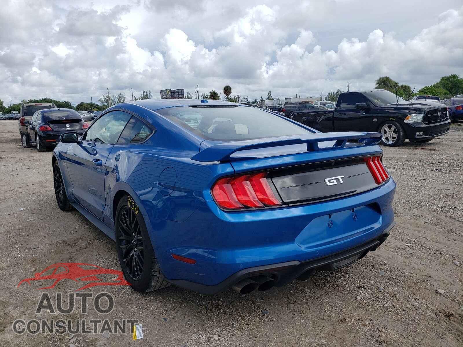 FORD MUSTANG 2020 - 1FA6P8CF2L5100358