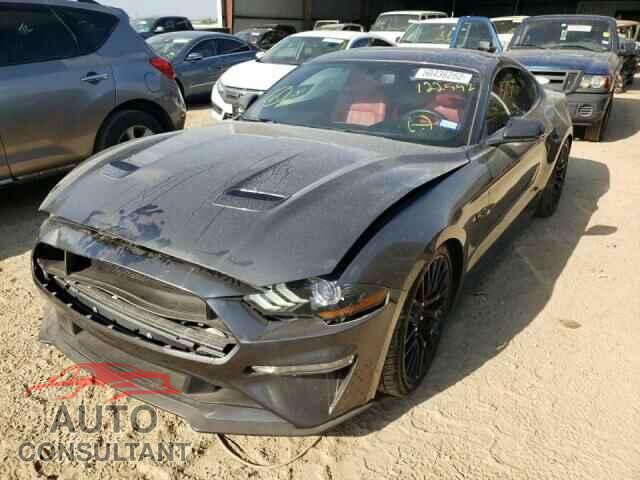FORD MUSTANG 2018 - 1FA6P8CF3J5122592