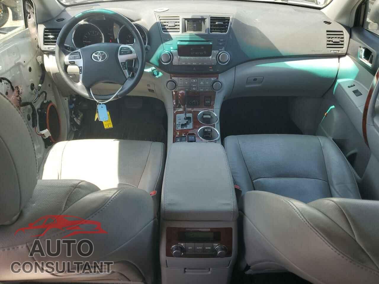 TOYOTA HIGHLANDER 2011 - 5TDDK3EHXBS068009
