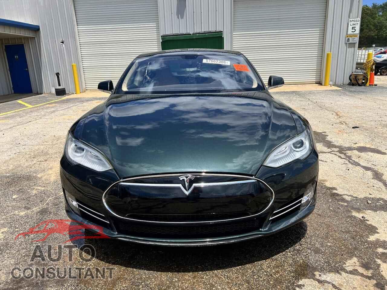 TESLA MODEL S 2013 - 5YJSA1AC1DFP10732