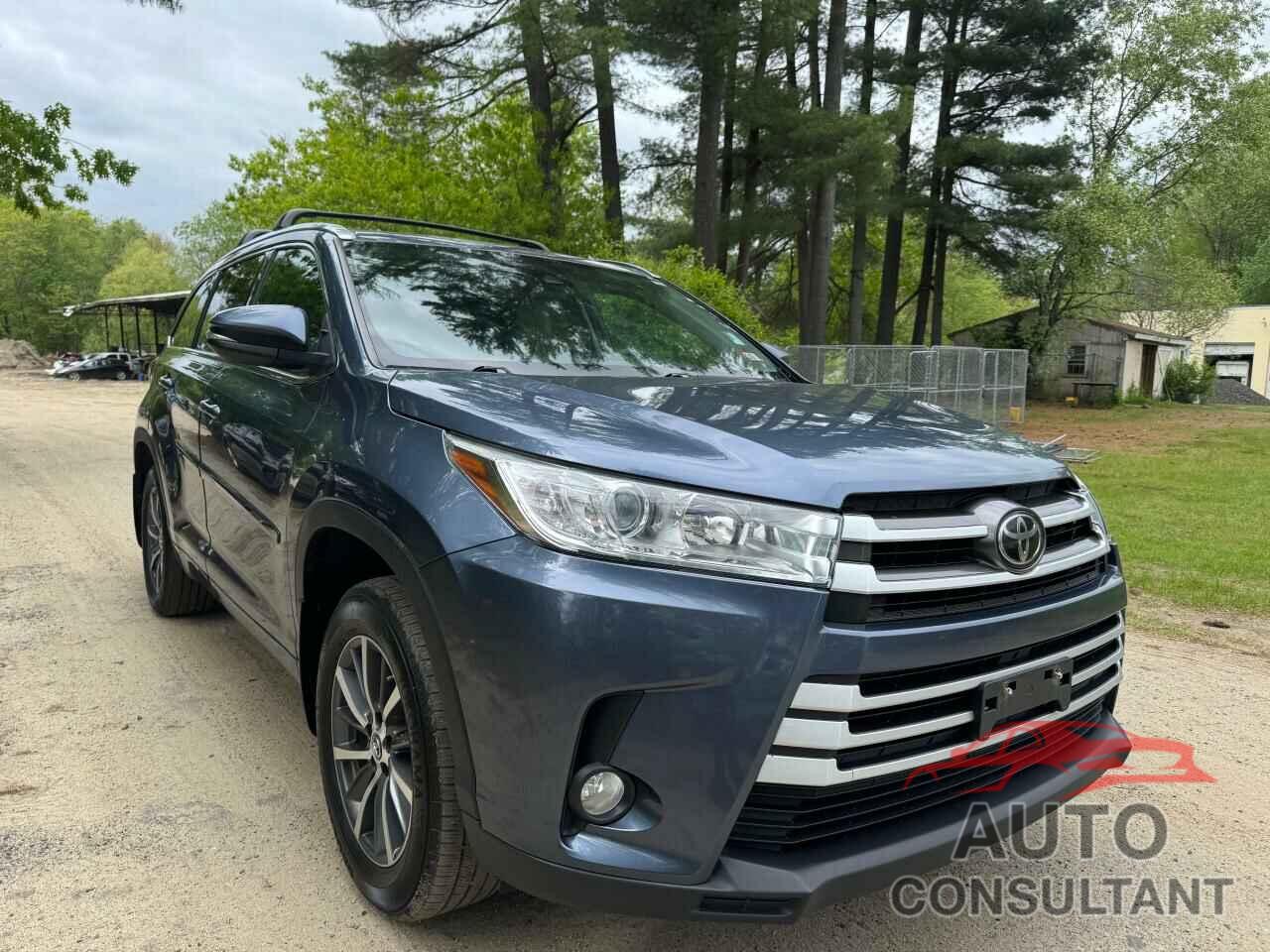 TOYOTA HIGHLANDER 2017 - 5TDJZRFH5HS460260