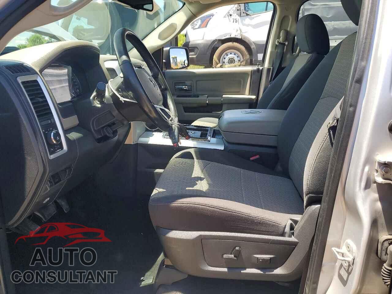 DODGE RAM 1500 2012 - 1C6RD7LT9CS163191