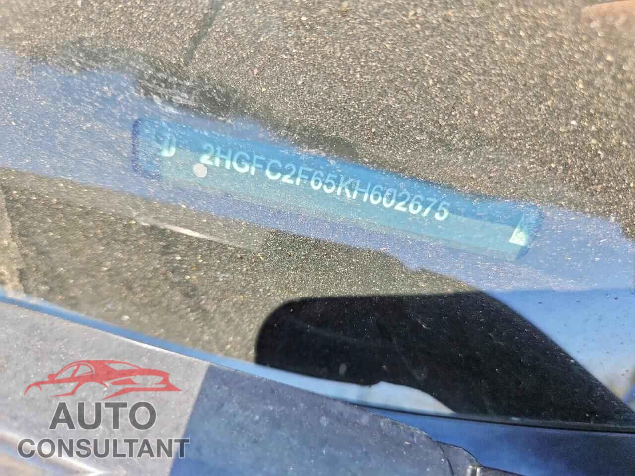 HONDA CIVIC 2019 - 2HGFC2F65KH602675
