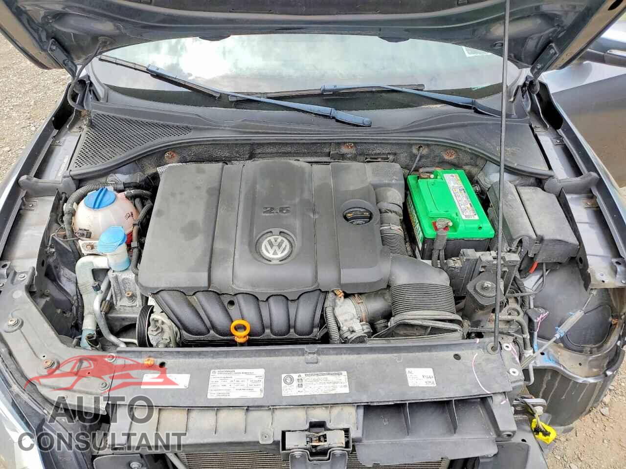 VOLKSWAGEN PASSAT 2012 - 1VWBP7A35CC079848