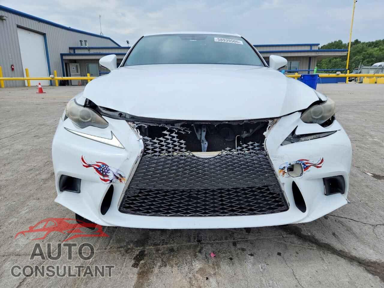LEXUS IS 2014 - JTHBE1D21E5000271