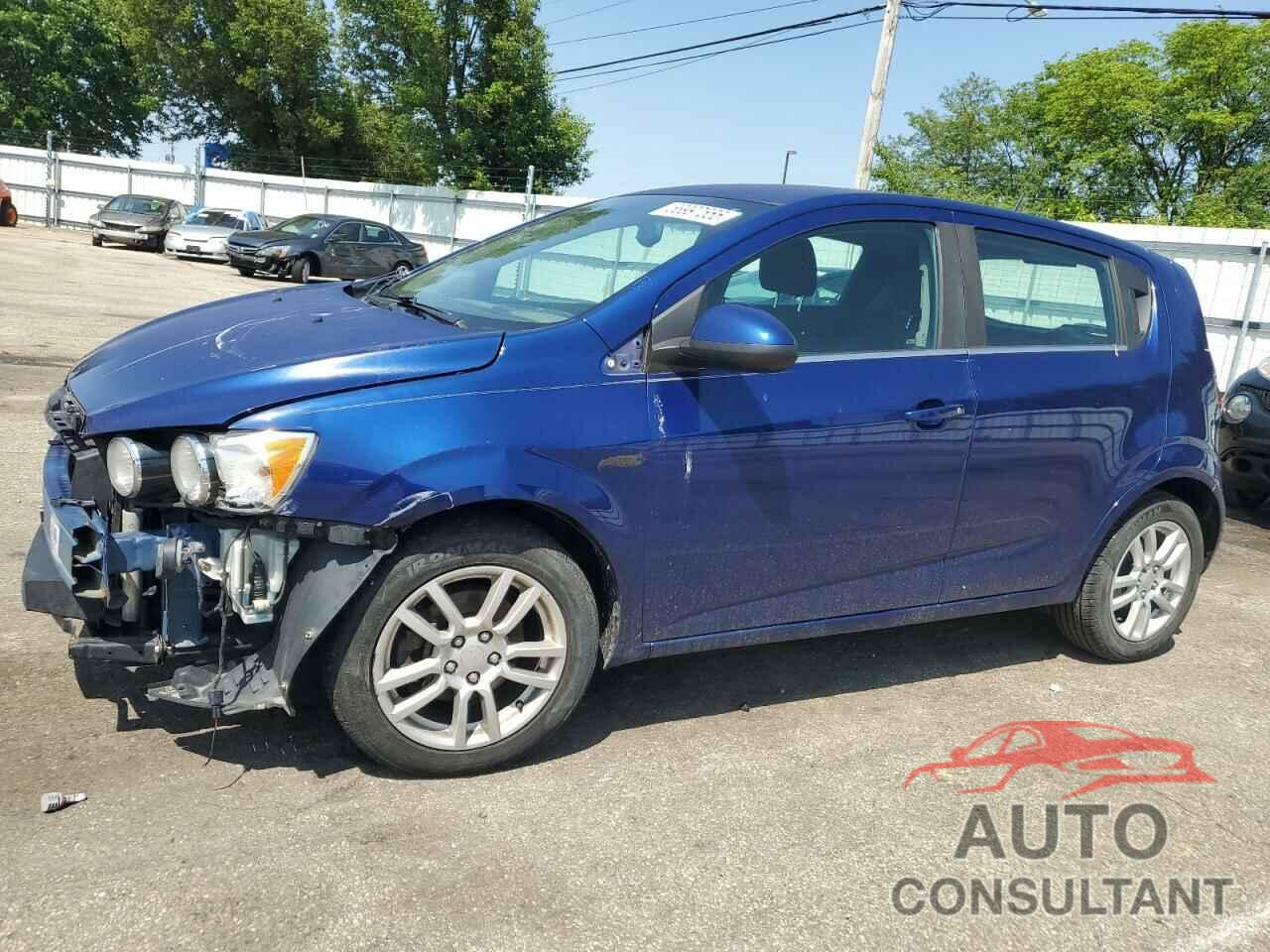 CHEVROLET SONIC 2013 - 1G1JC6SH0D4144334
