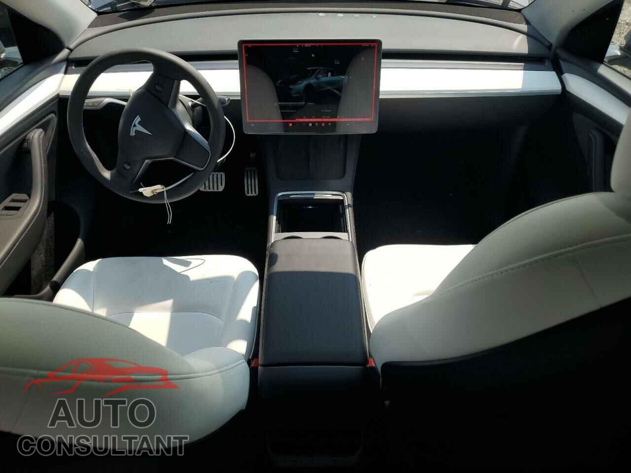 TESLA MODEL Y 2024 - 7SAYGDEFXRA291303