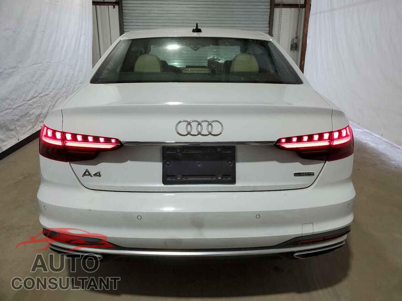 AUDI A4 2022 - WAUEAAF44NN015210