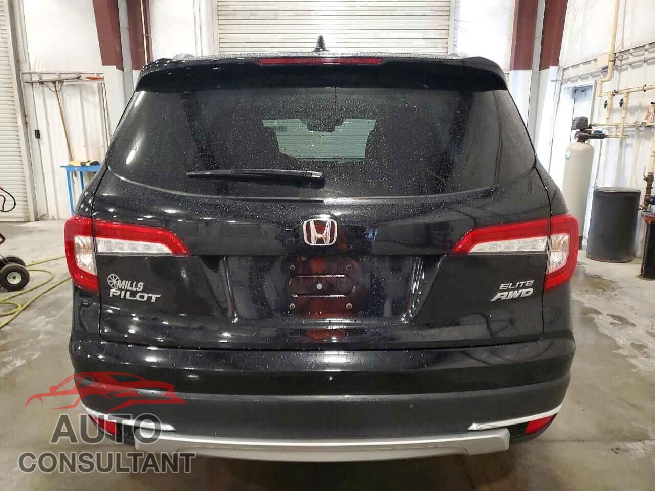 HONDA PILOT 2019 - 5FNYF6H08KB037164