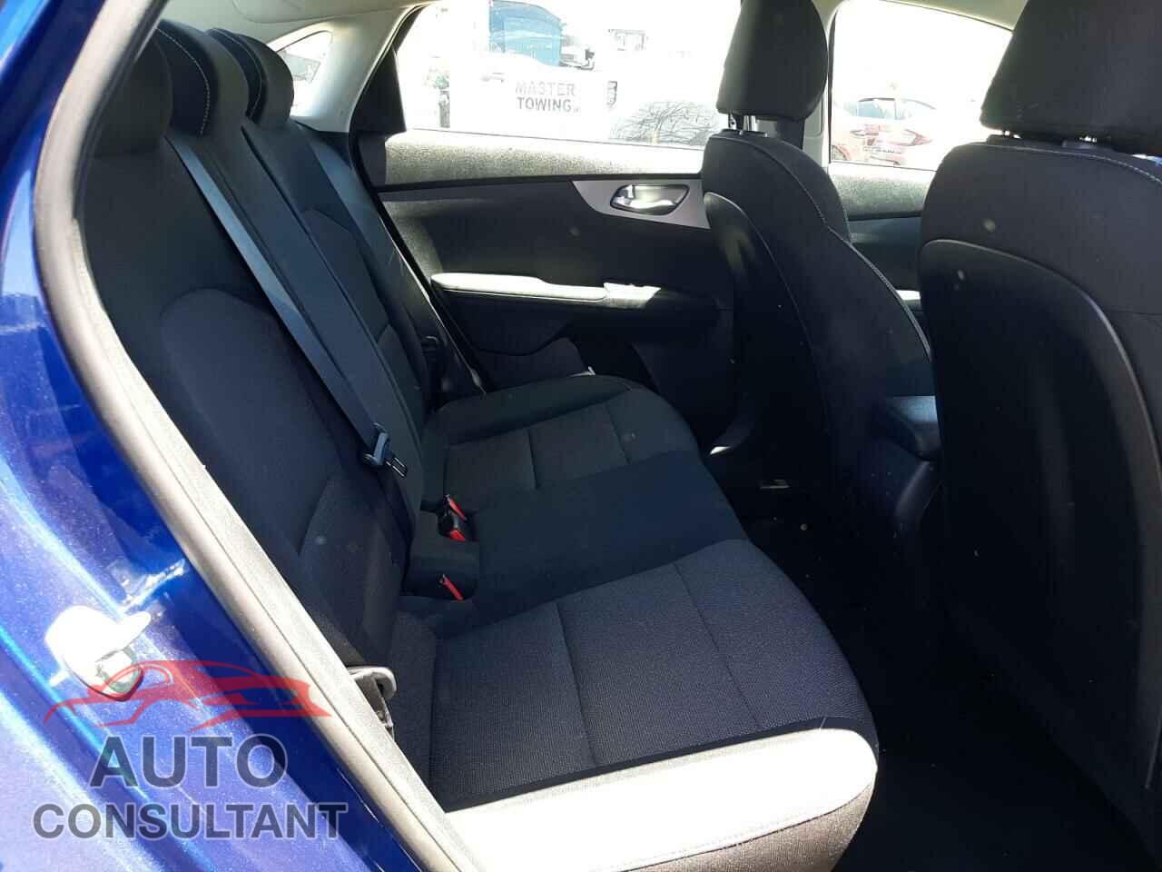 KIA FORTE 2023 - 3KPF24AD8PE548701