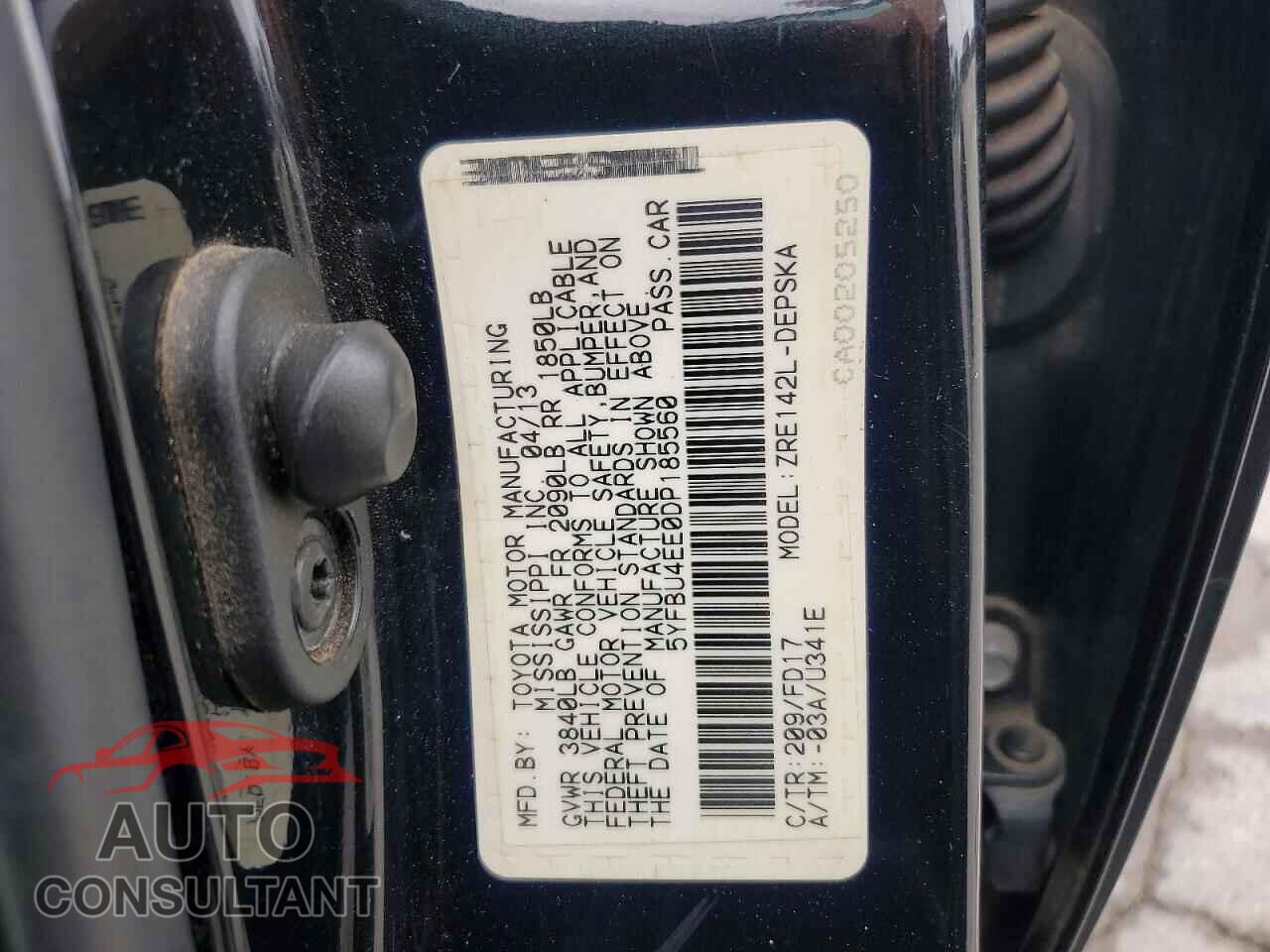 TOYOTA COROLLA 2013 - 5YFBU4EE0DP185560