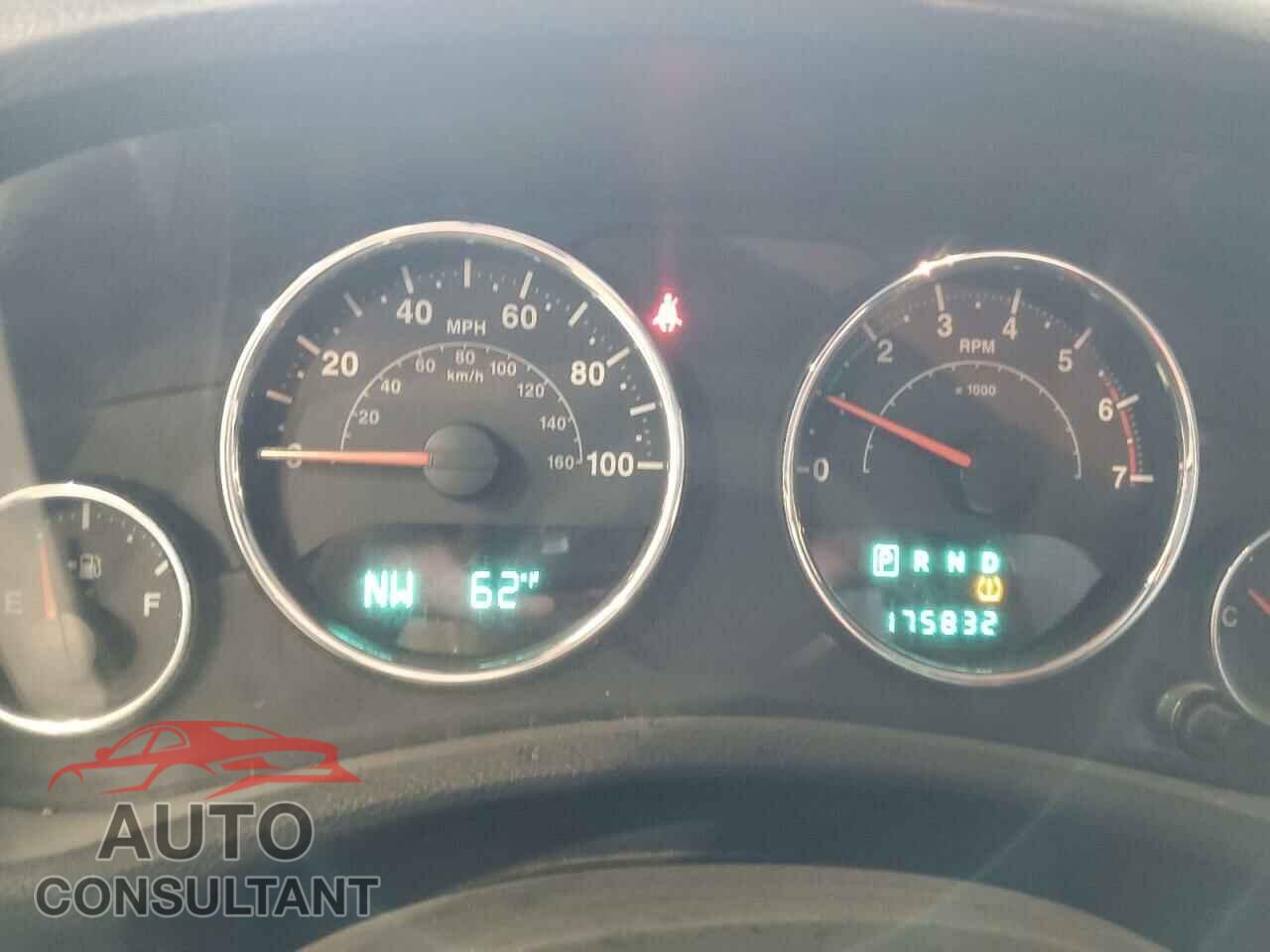 JEEP WRANGLER 2011 - 1J4AA2D18BL522855