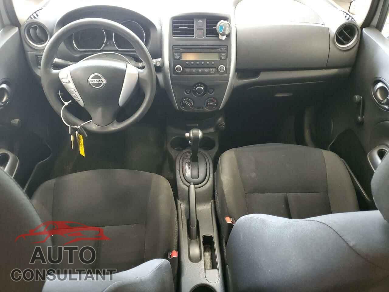 NISSAN VERSA 2017 - 3N1CE2CP9HL375308