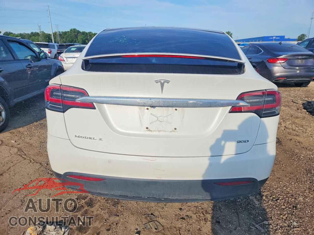TESLA MODEL X 2016 - 5YJXCBE2XGF014527