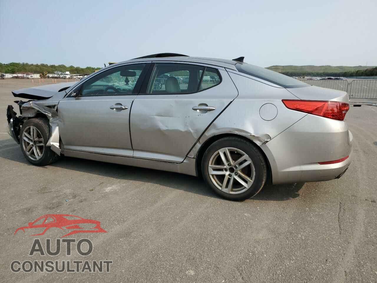 KIA OPTIMA 2011 - KNAGN4A64B5138282