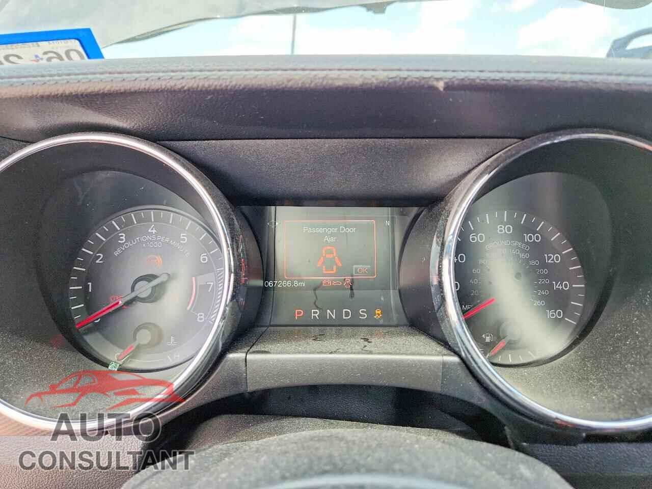 FORD MUSTANG 2017 - 1FA6P8TH6H5333507