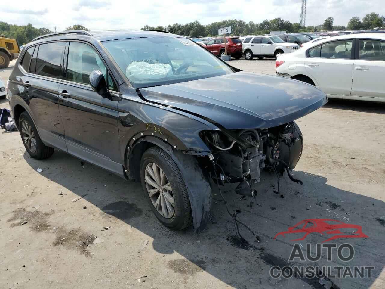 VOLKSWAGEN TIGUAN 2018 - 3VV1B7AX3JM034601