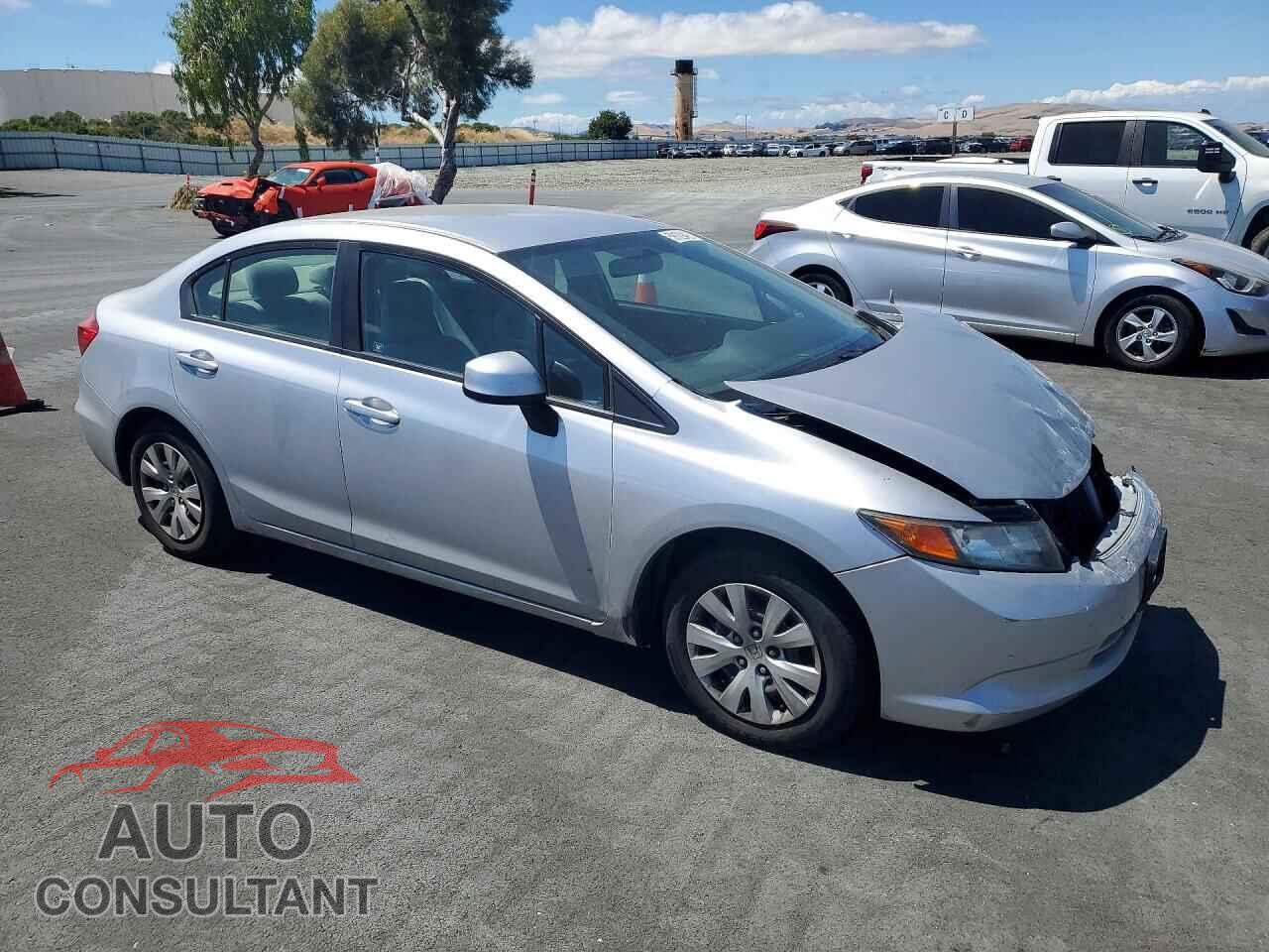 HONDA CIVIC 2012 - 2HGFB2F56CH610246