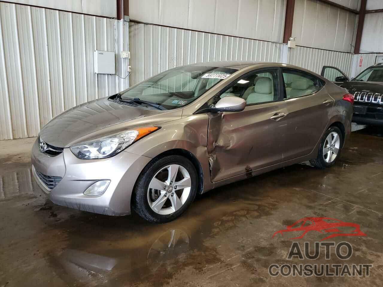 HYUNDAI ELANTRA 2013 - 5NPDH4AE7DH303409