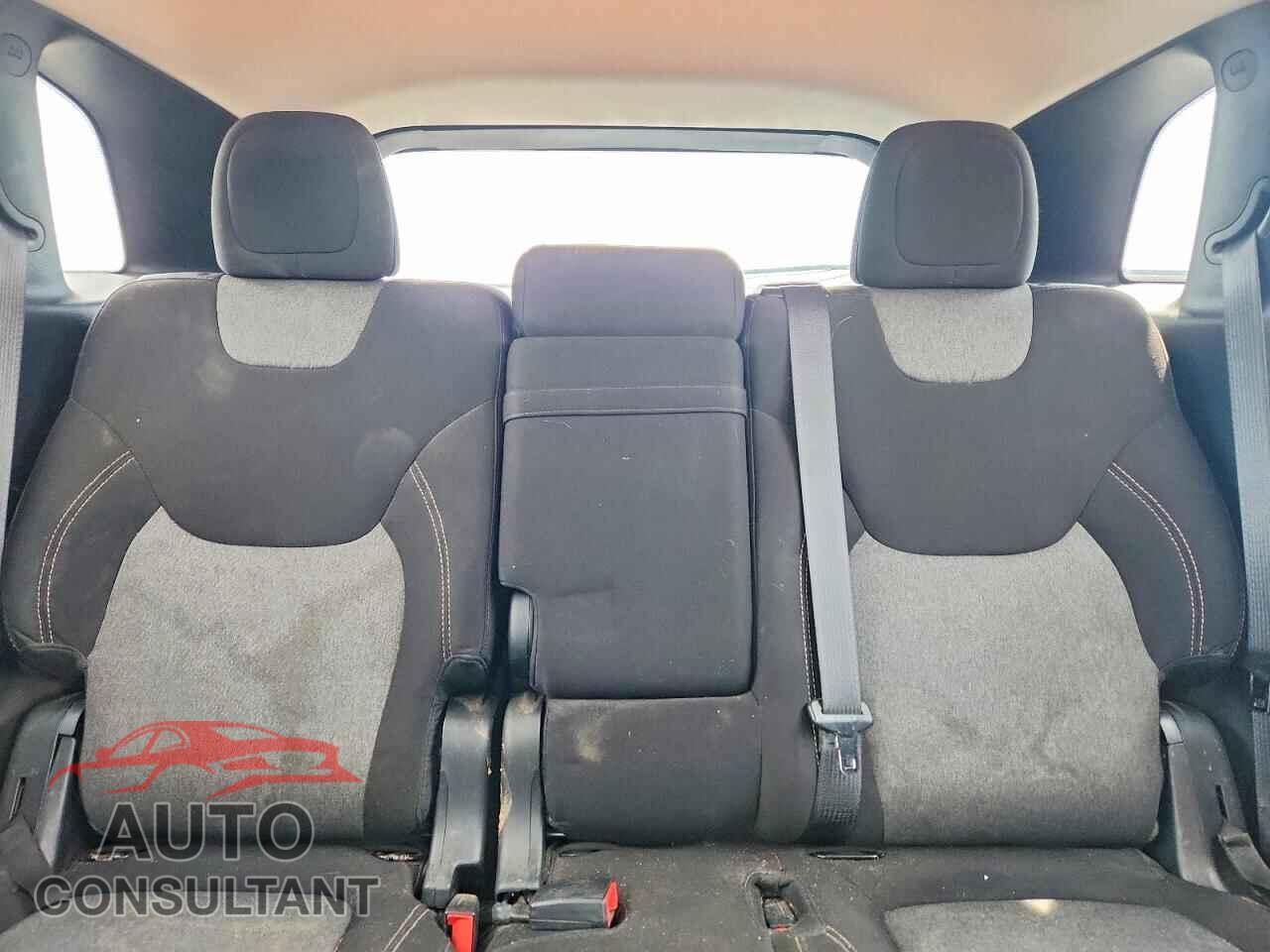 JEEP CHEROKEE 2018 - 1C4PJMCB6JD575357