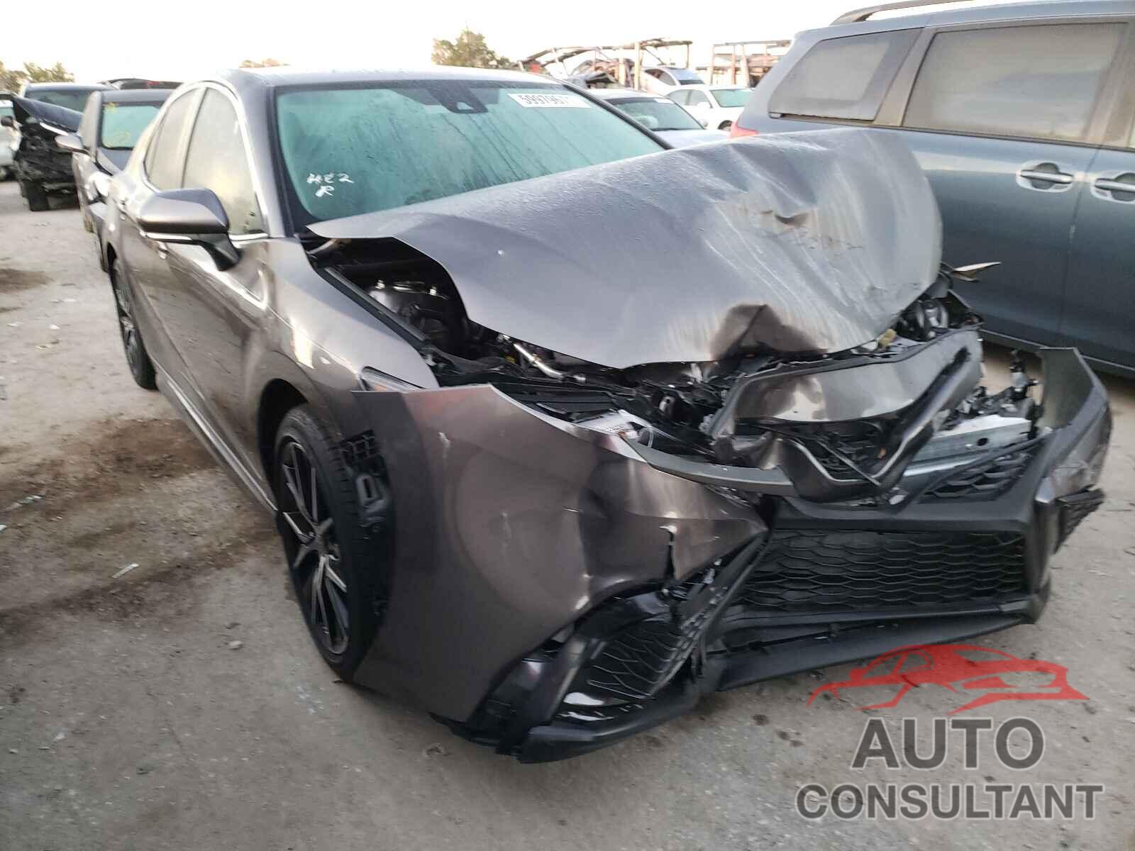 TOYOTA CAMRY 2021 - 4T1T11AK5MU526960