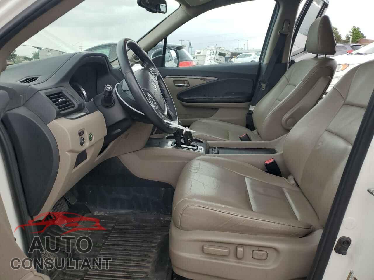 HONDA PILOT 2016 - 5FNYF6H51GB036862