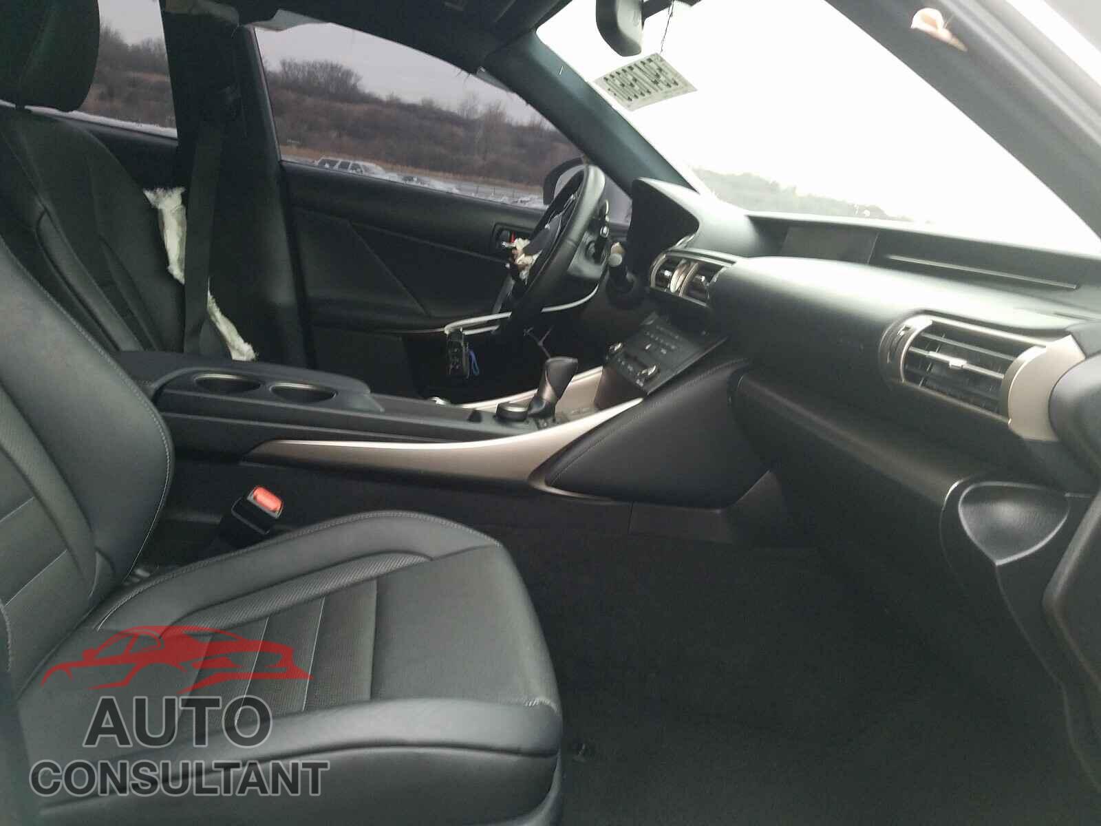 LEXUS IS 2016 - JTHBA1D29G5004681