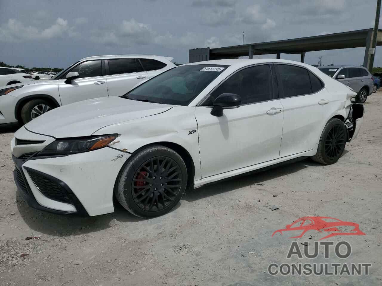 TOYOTA CAMRY 2022 - 4T1T11AK9NU064789