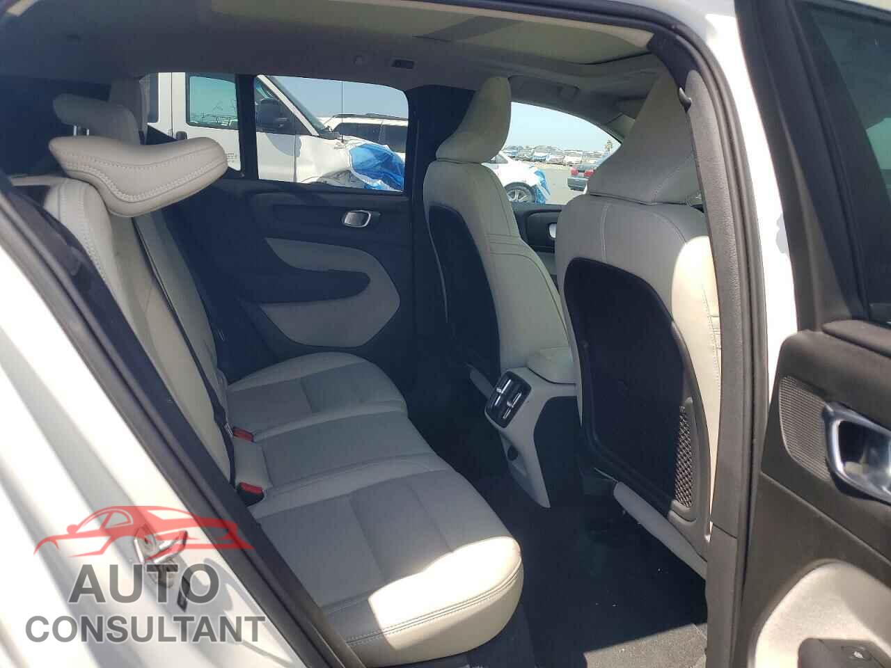 VOLVO XC40 2019 - YV4162UK5K2111545
