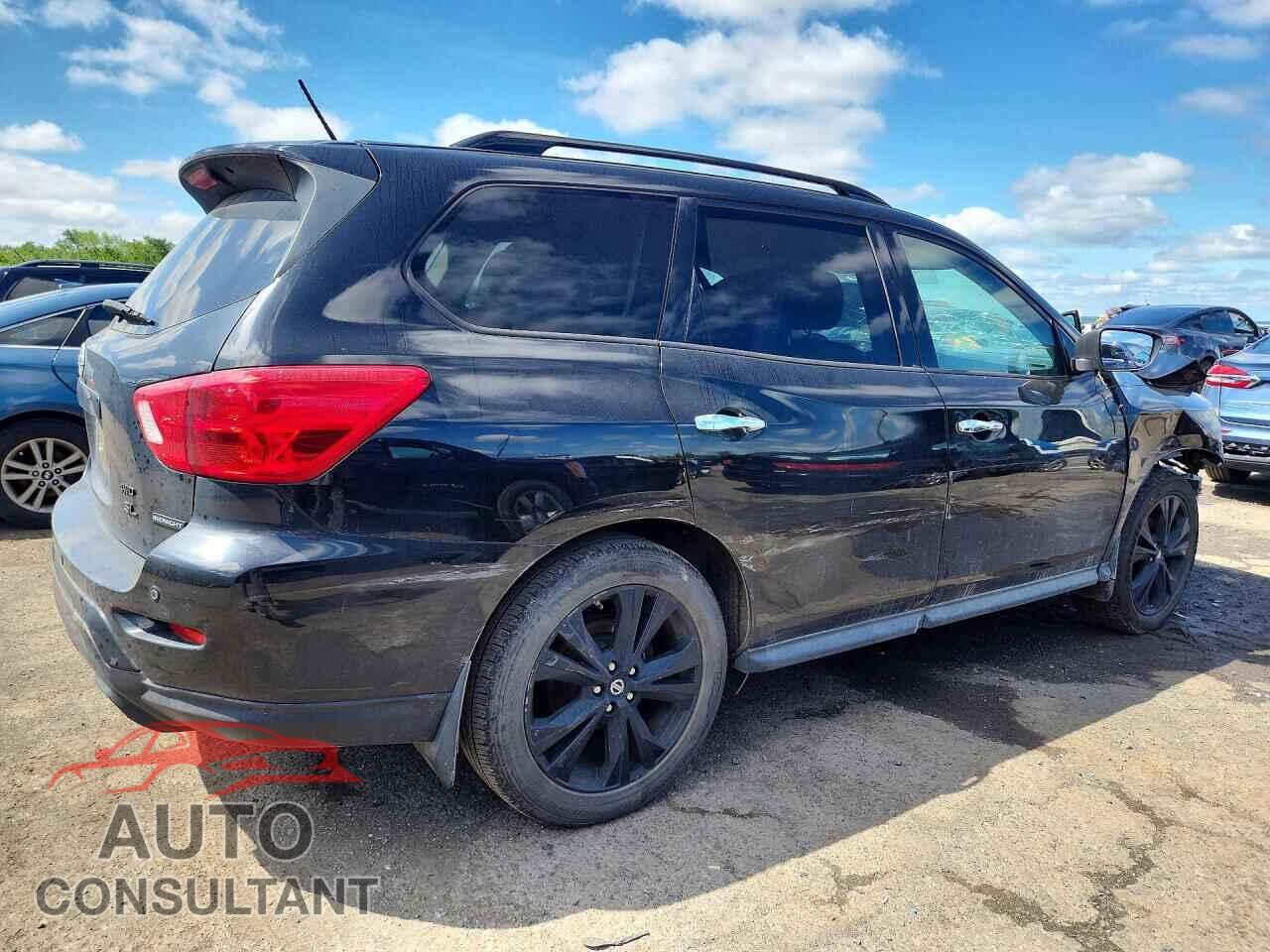 NISSAN PATHFINDER 2018 - 5N1DR2MM2JC657894