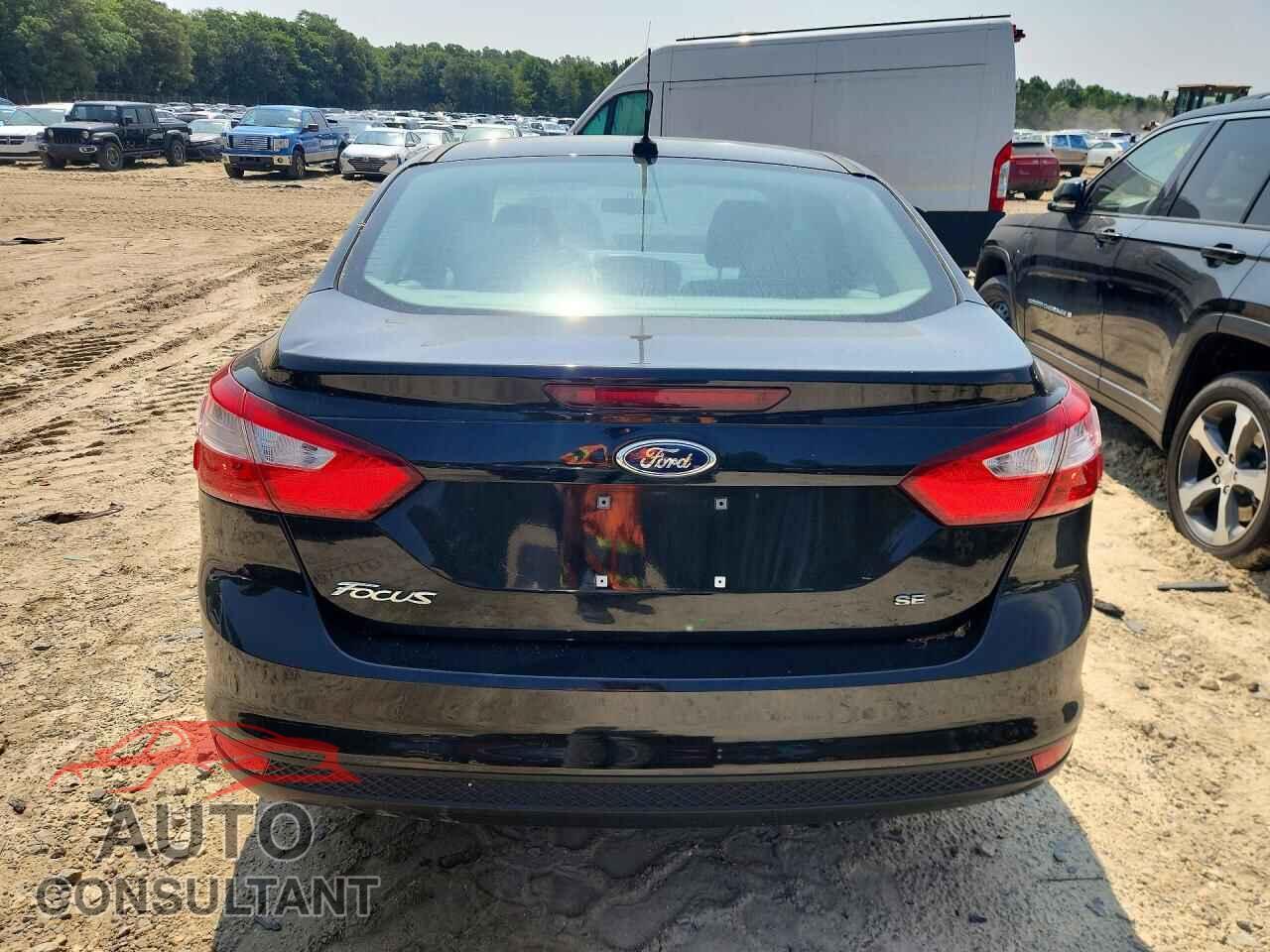 FORD FOCUS 2014 - 1FADP3F2XEL292436