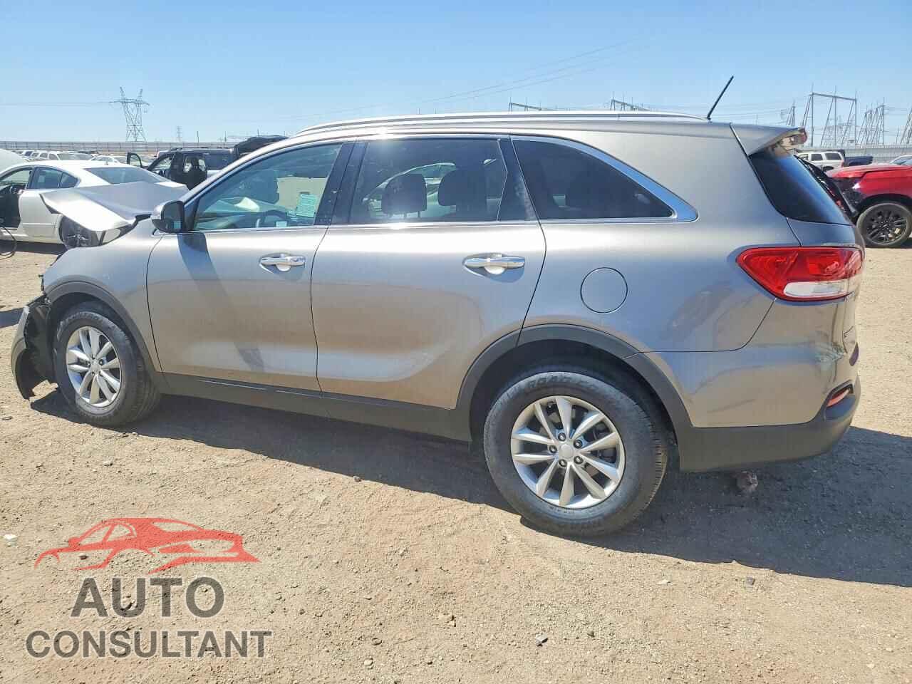KIA SORENTO 2017 - 5XYPG4A31HG217623