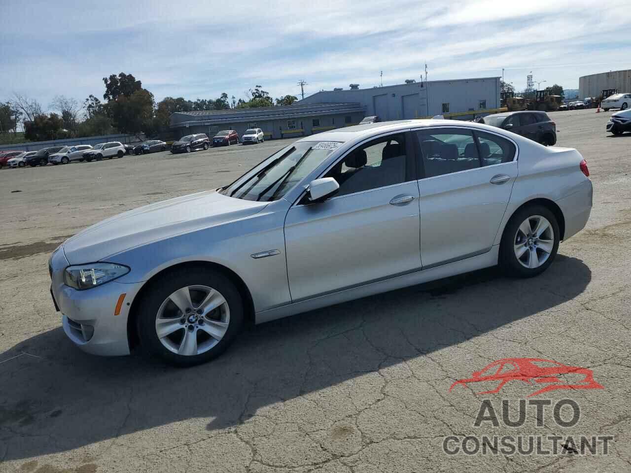 BMW 5 SERIES 2013 - WBAXG5C59DDY37470
