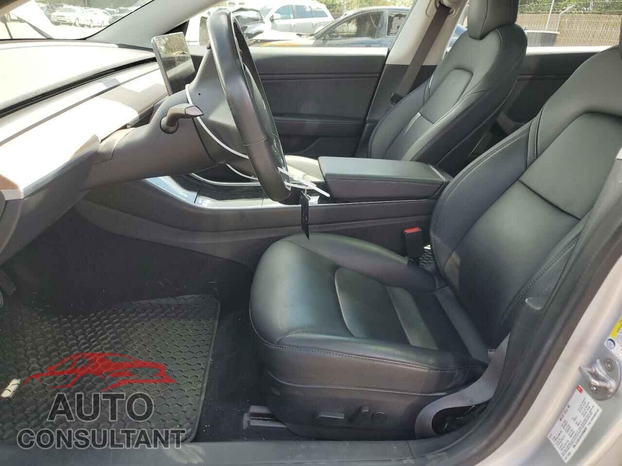 TESLA MODEL 3 2018 - 5YJ3E1EA7JF058826