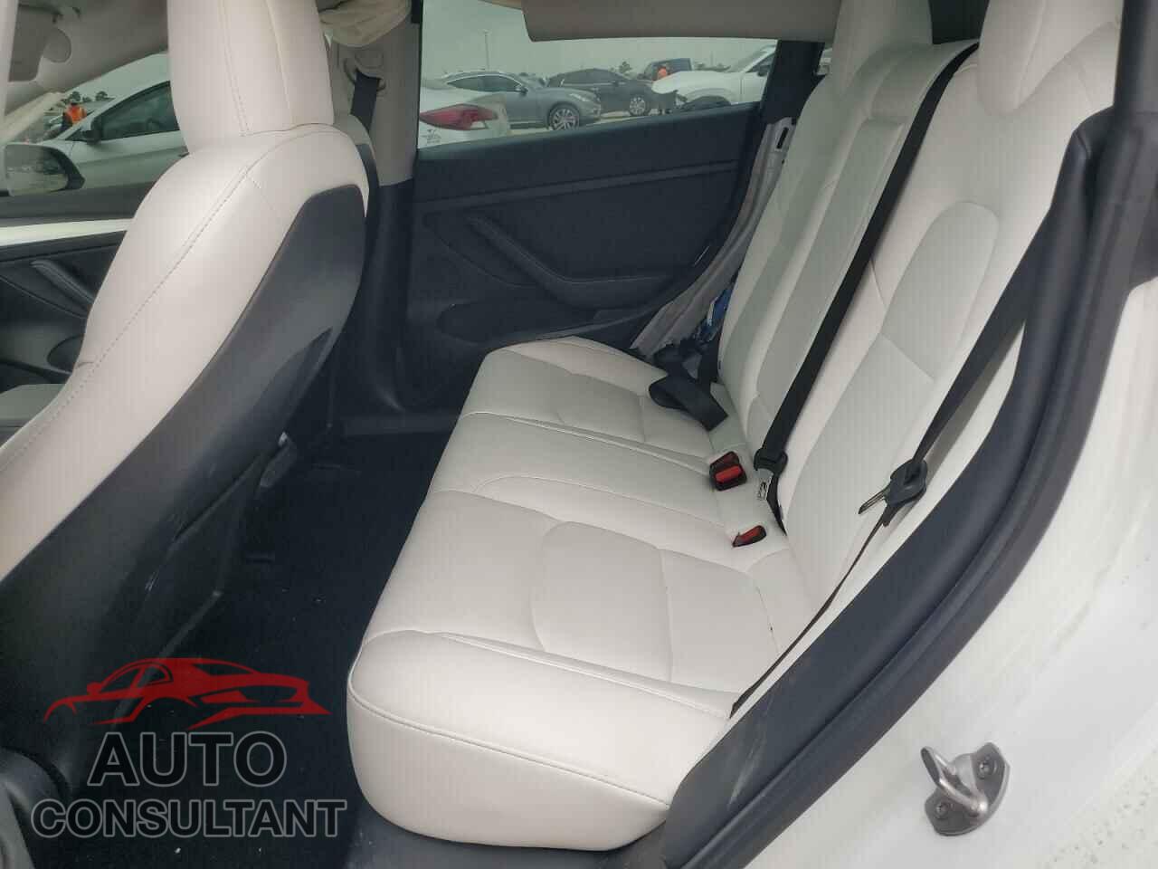 TESLA MODEL 3 2021 - 5YJ3E1EB4MF051099