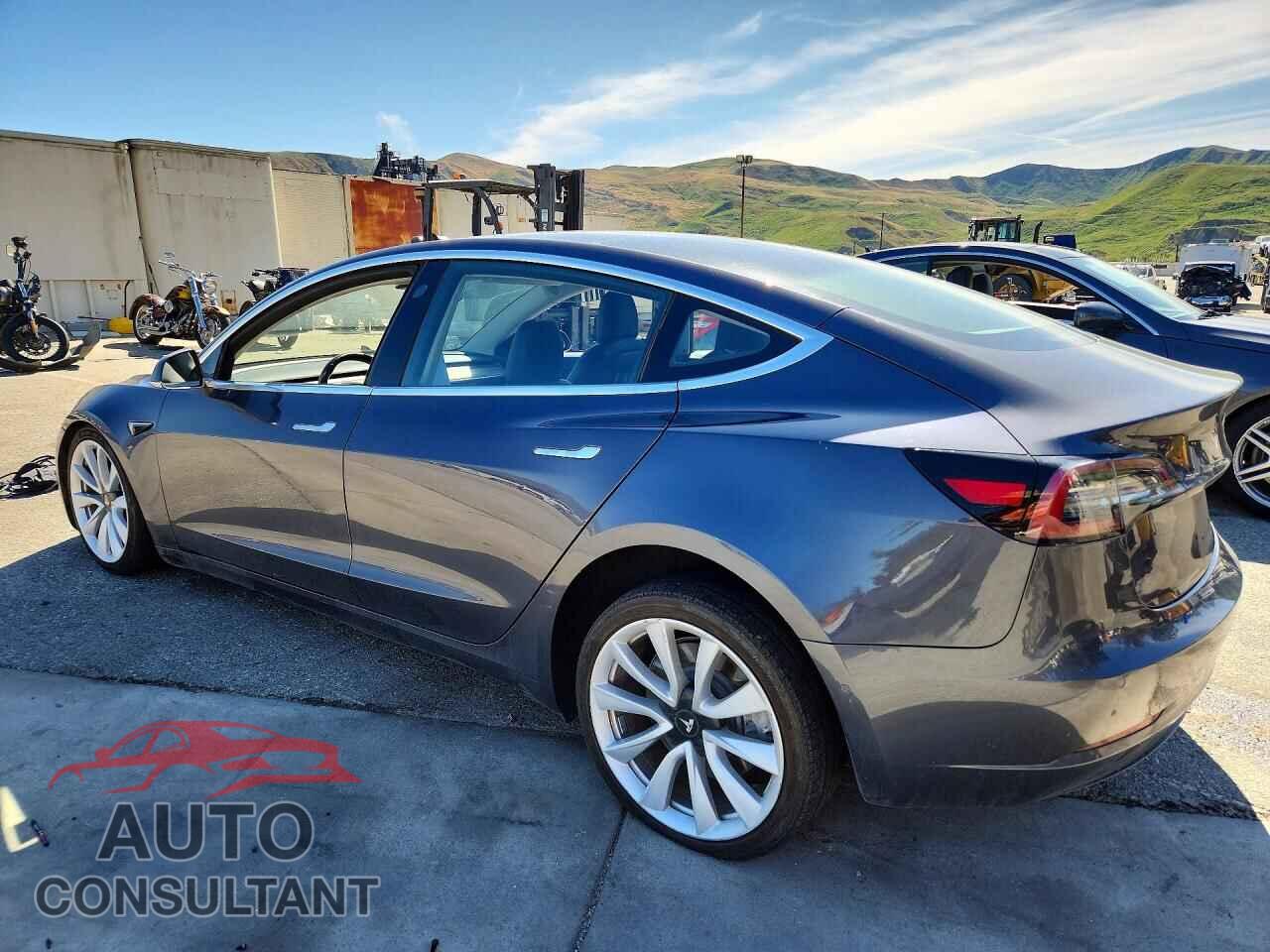 TESLA MODEL 3 2018 - 5YJ3E1EA8JF059516