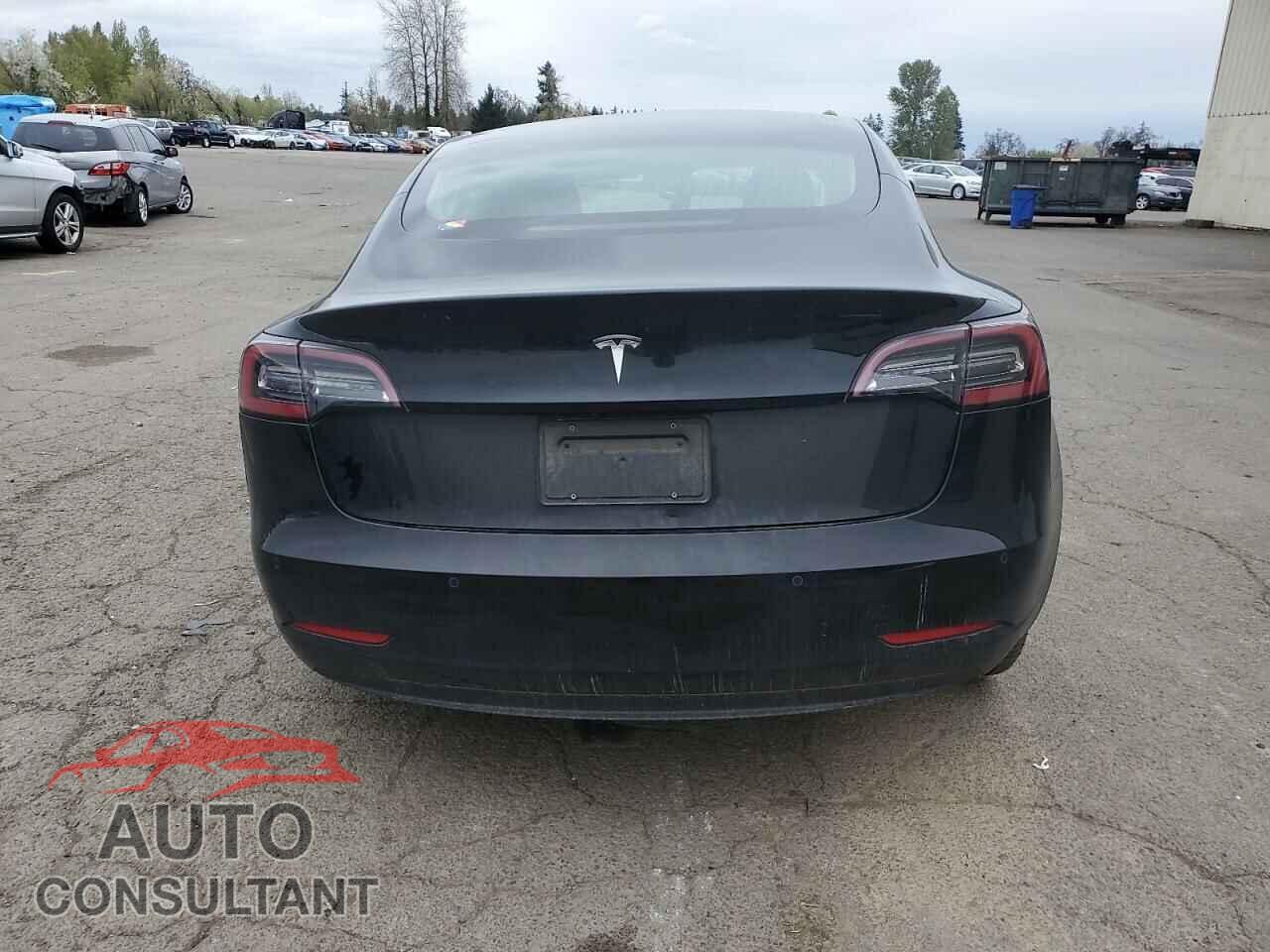 TESLA MODEL 3 2019 - 5YJ3E1EA7KF395515