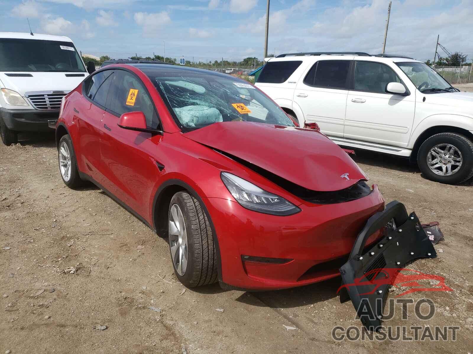 TESLA MODEL Y 2021 - 5YJYGDEEXMF177348