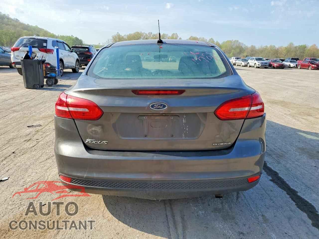 FORD FOCUS 2015 - 1FADP3E22FL379119