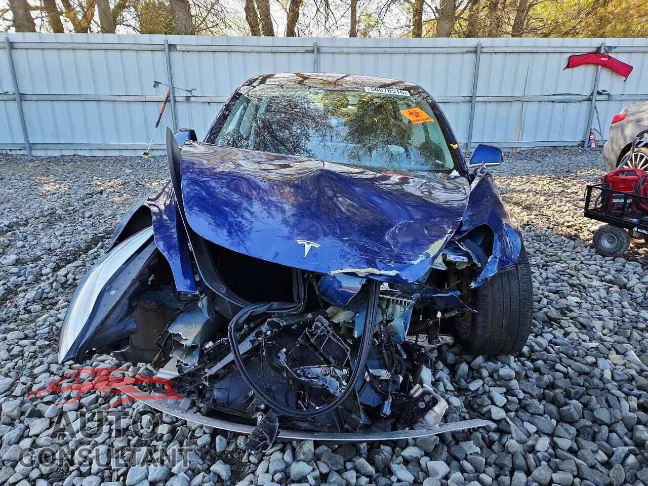TESLA MODEL 3 2018 - 5YJ3E1EA2JF009856