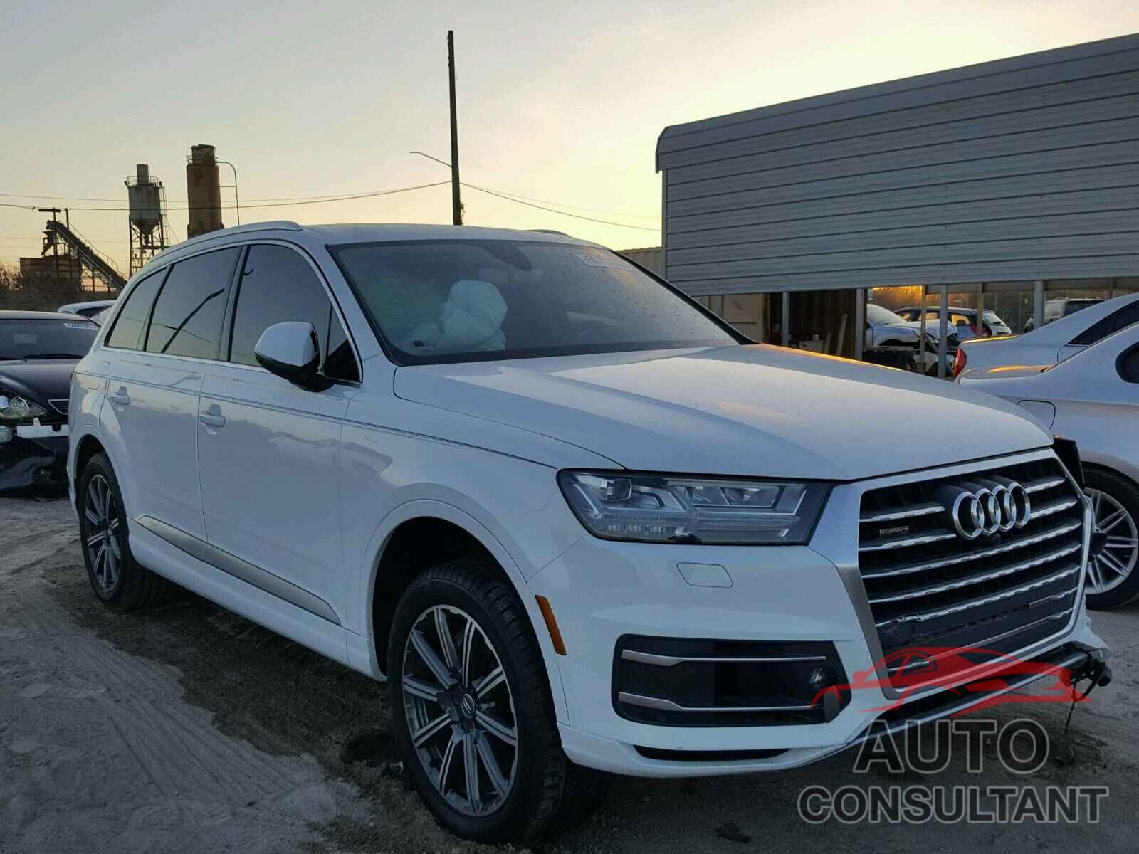 AUDI Q7 2017 - WA1LAAF70HD002852