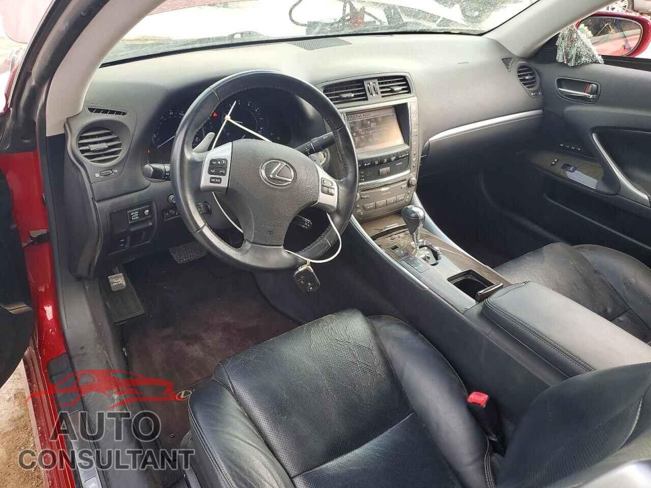 LEXUS IS 2011 - JTHFE2C25B2506837