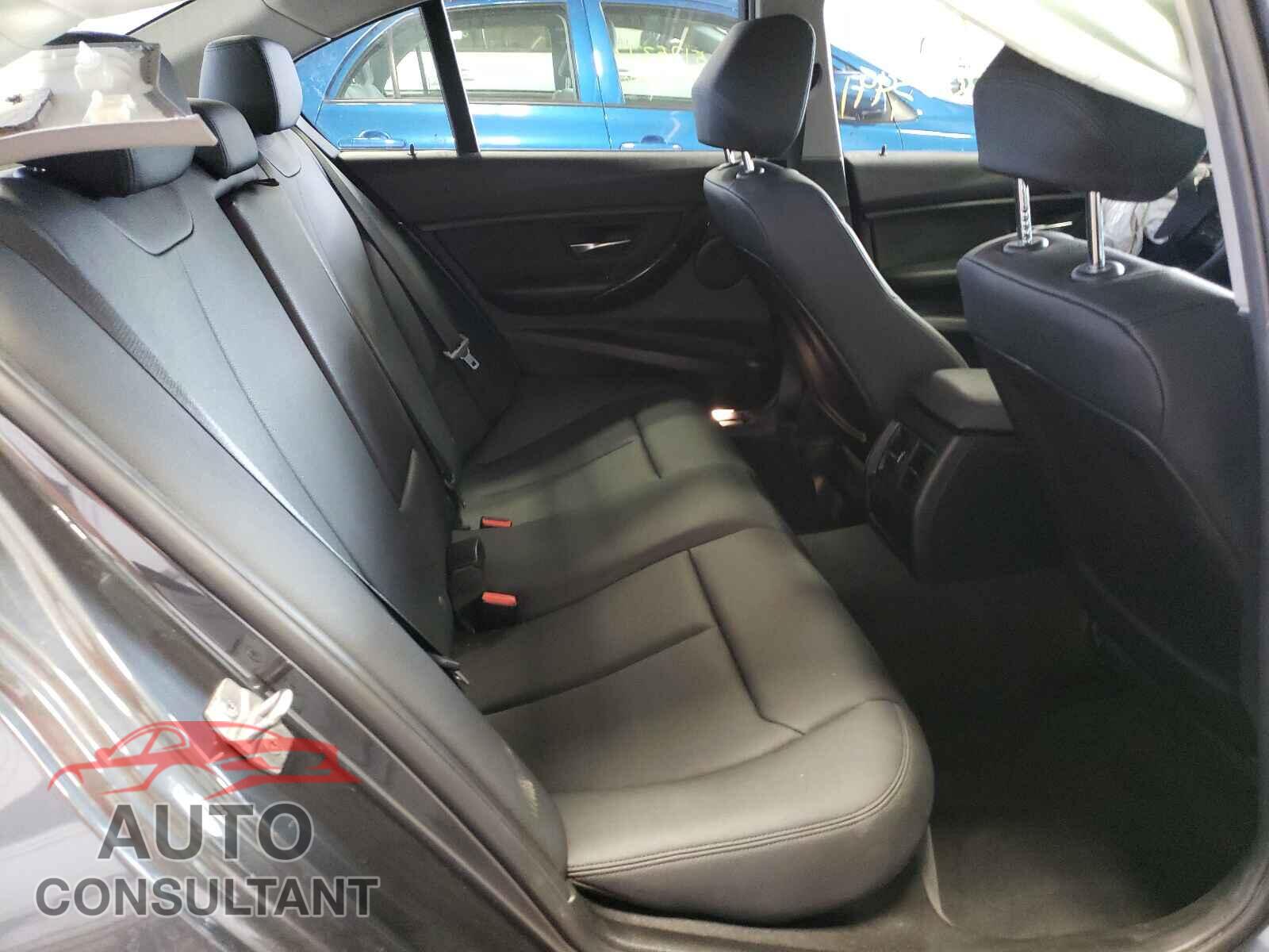 BMW 3 SERIES 2016 - WBA8E5G56GNU21427