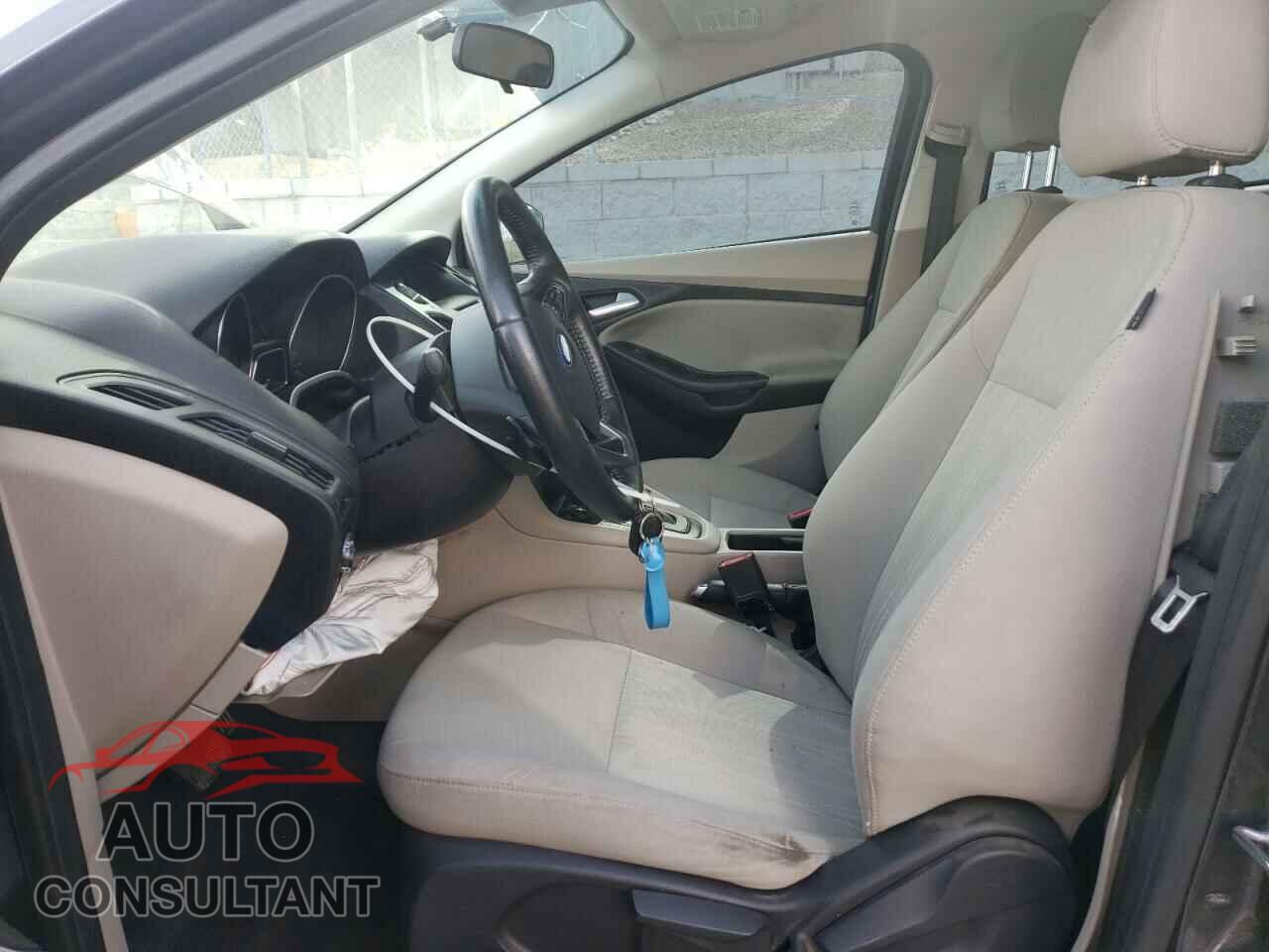 FORD FOCUS 2015 - 1FADP3K2XFL221003