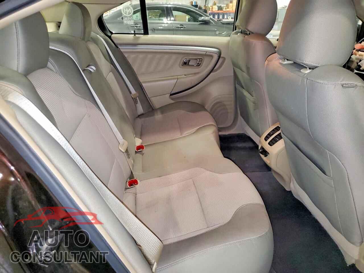 FORD TAURUS 2013 - 1FAHP2E8XDG142898