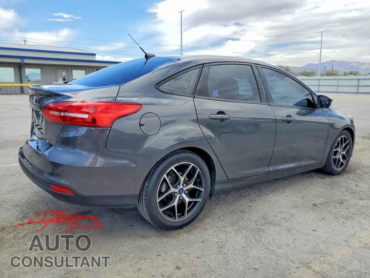 FORD FOCUS 2017 - 1FADP3H28HL314600