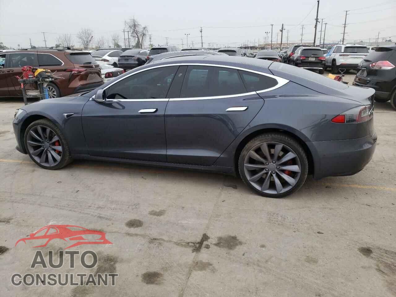 TESLA MODEL S 2018 - 5YJSA1E47JF271552