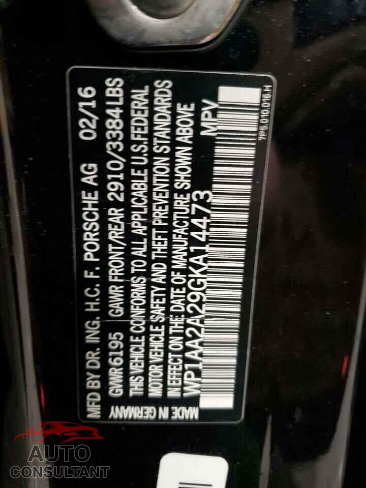 PORSCHE CAYENNE 2016 - WP1AA2A29GKA14473