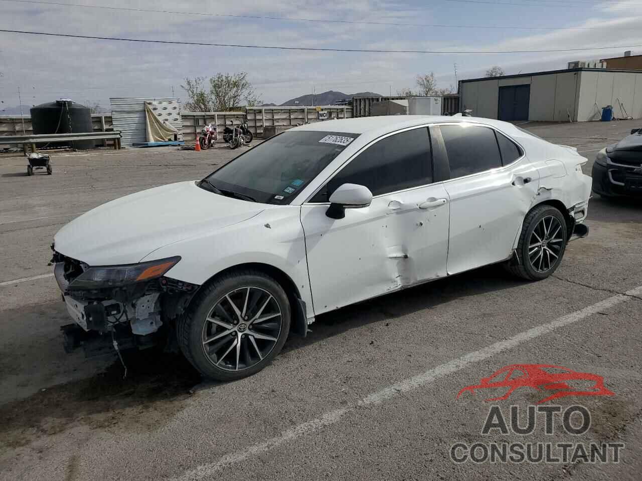 TOYOTA CAMRY 2022 - 4T1G11AK3NU691585