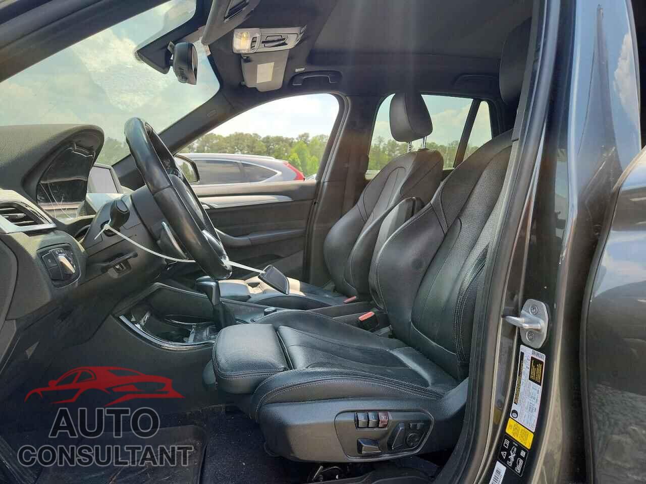 BMW X1 2018 - WBXHT3C32J5F93131